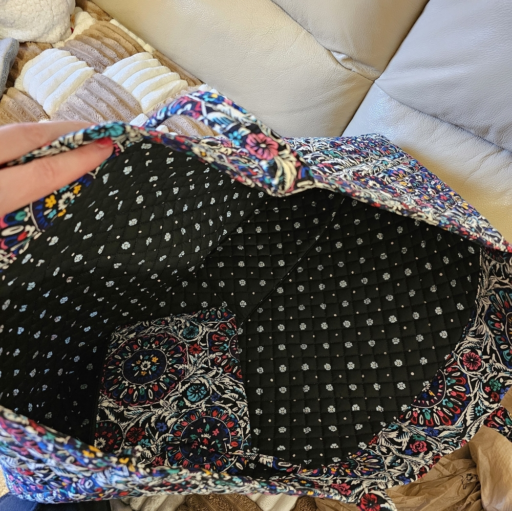 Vera Bradley Tote - Picture 5 of 11